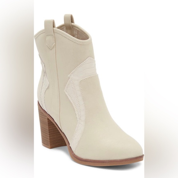 MIA Shoes - MIA Simmone Cowboy Boots ivory